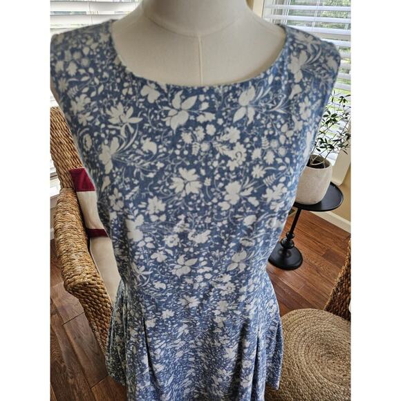 Gap Floral Pleated Fit And Flare Dress Pockets Size 8 Cottagecore Chambray Blue - Picture 13 of 13